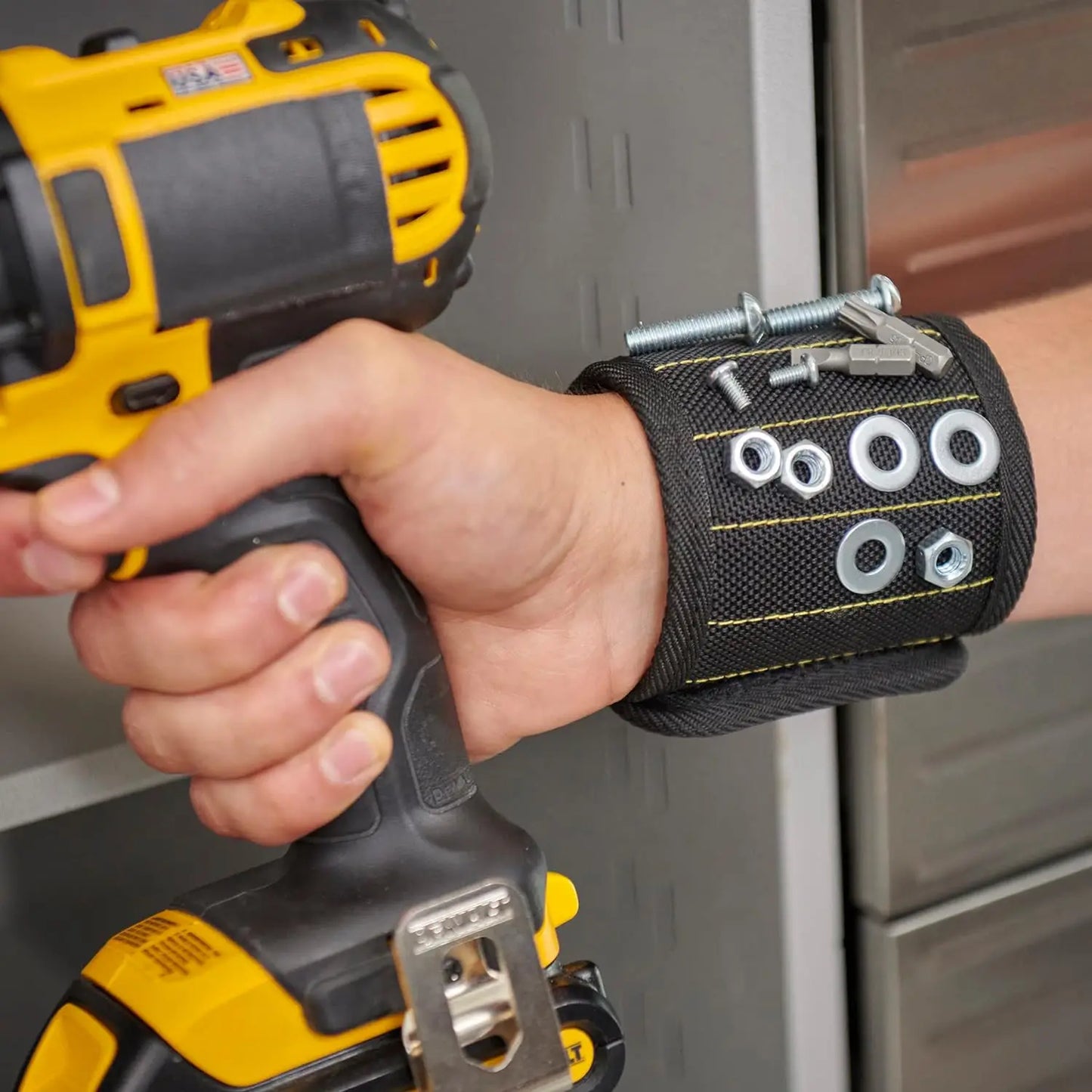 MagnoWrist Pro – tenha os parafusos sempre à mão